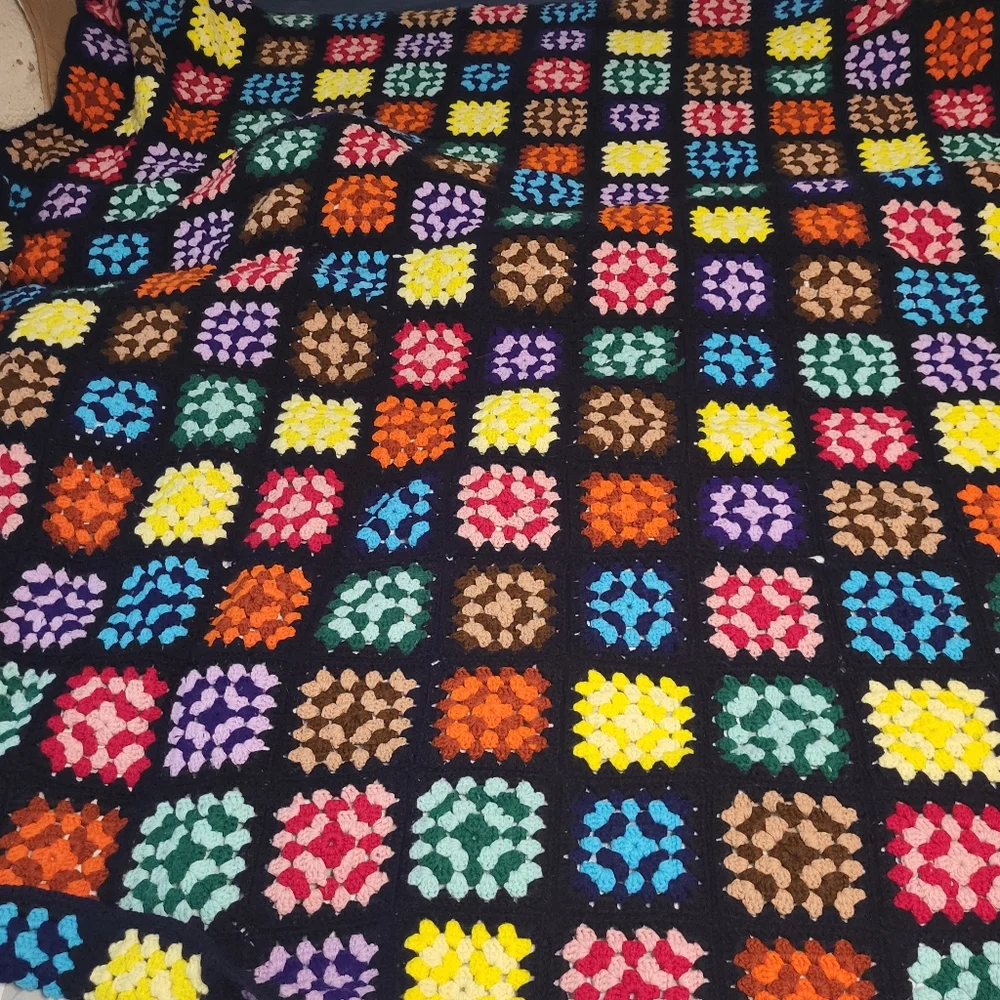 Vintage vibrant crochet